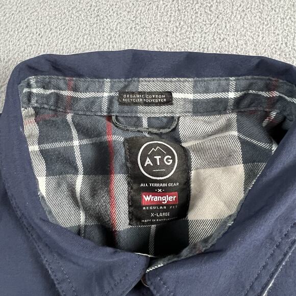 Wrangler ATG Shirt Mens Extra Large Blue Plaid Button Up Outdoor Hiking Pockets - Picture 6 of 9
